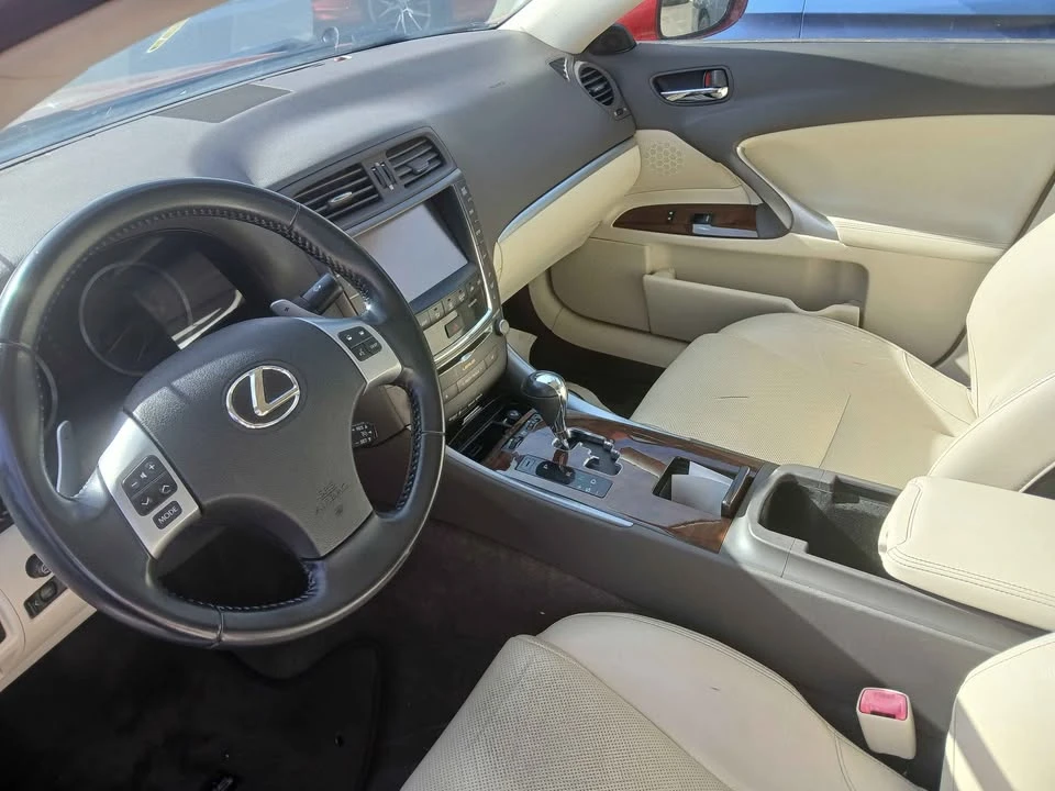 2013 Lexus IS 2nd Gen - Image 15 of 15