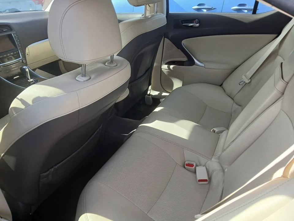 2013 Lexus IS 2nd Gen - Image 13 of 15