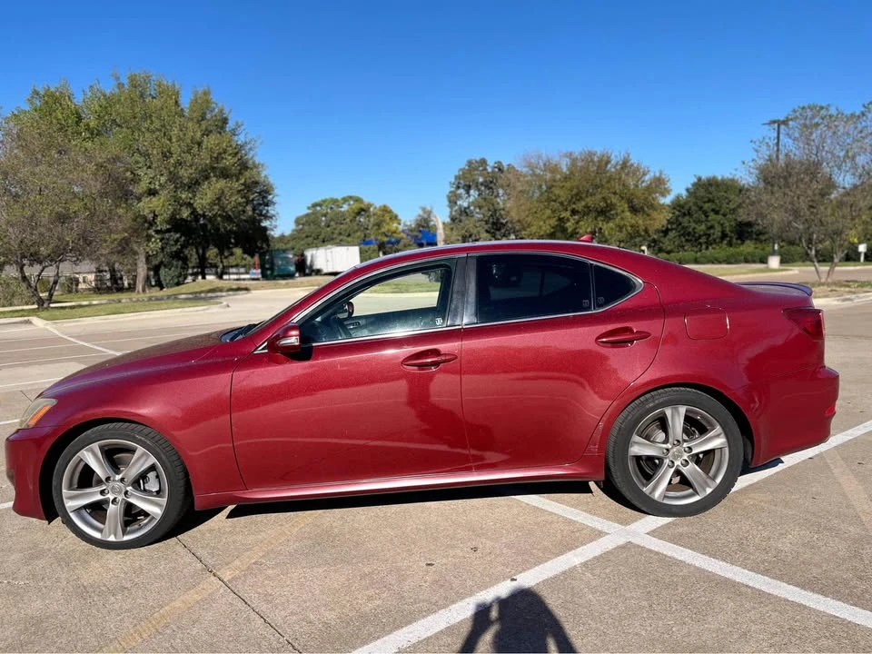2013 Lexus IS 2nd Gen - Image 2 of 12