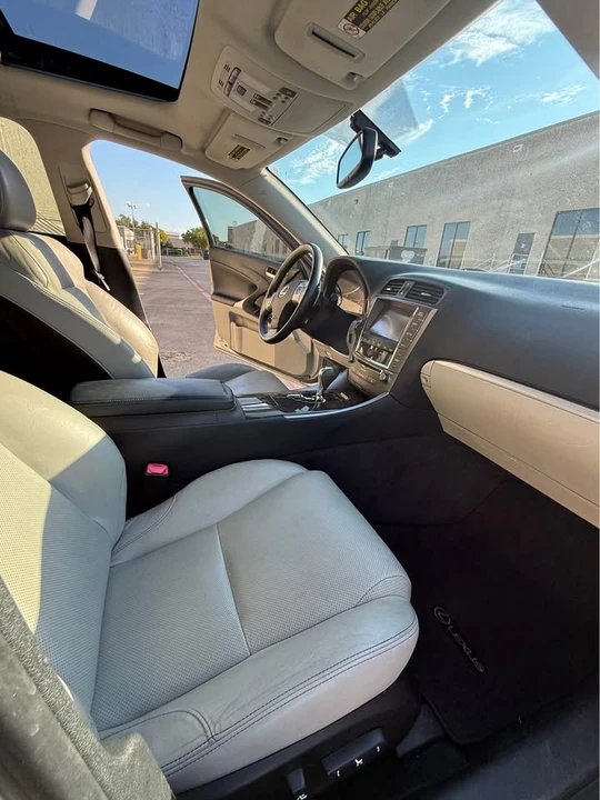2013 Lexus IS 2nd Gen - Image 14 of 15