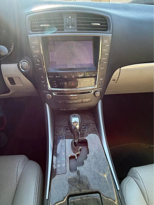 2013 Lexus IS 2nd Gen - Image 8 of 15