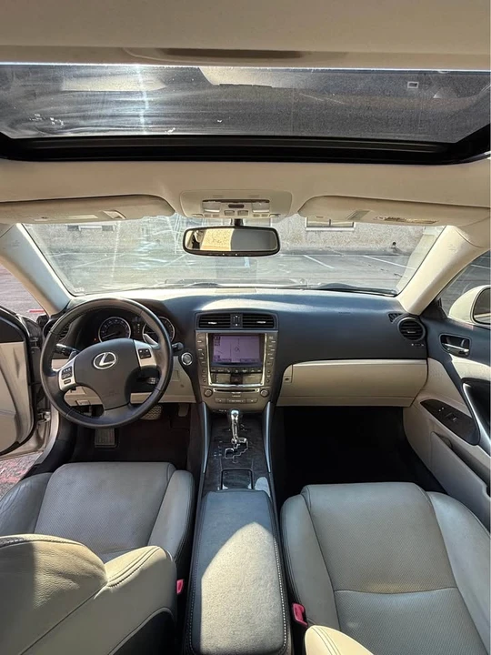 2013 Lexus IS 2nd Gen - Image 11 of 15