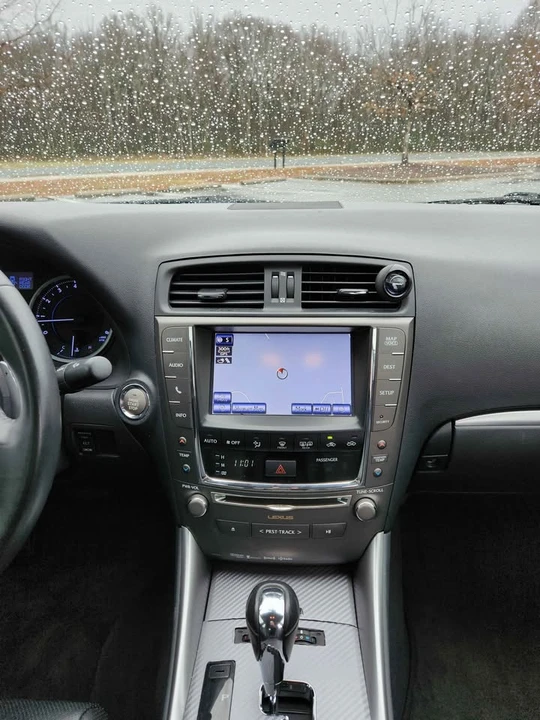 2013 Lexus IS 2nd Gen - Image 5 of 7