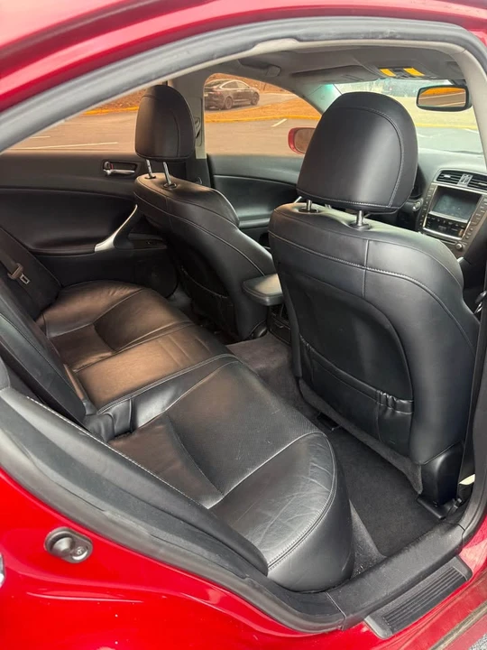 2013 Lexus IS 2nd Gen - Image 13 of 16