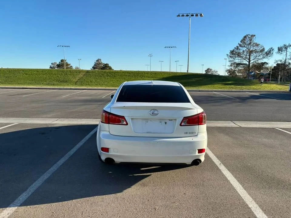 2013 Lexus IS 2nd Gen - Image 4 of 9