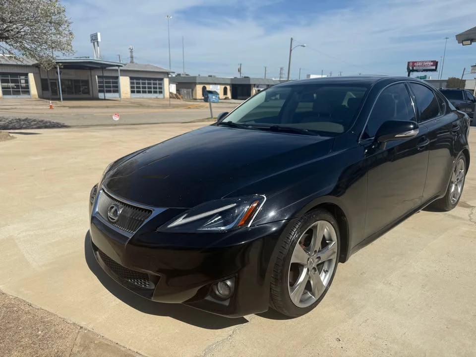 2013 Lexus IS 2nd Gen - Image 2 of 10