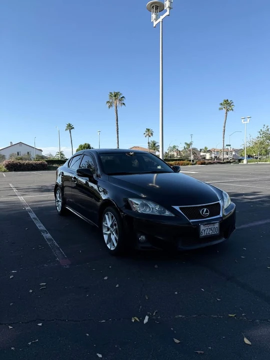 2013 Lexus IS 2nd Gen - Image 2 of 12
