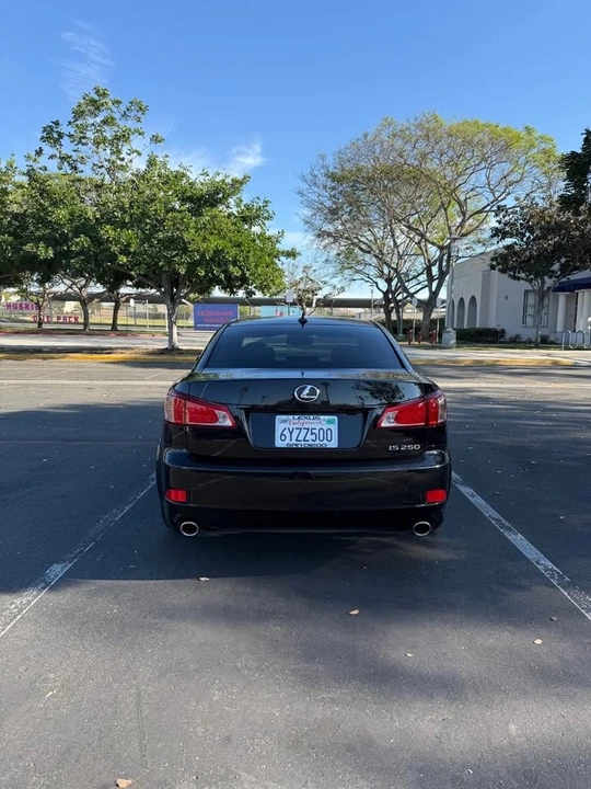 2013 Lexus IS 2nd Gen - Image 5 of 12