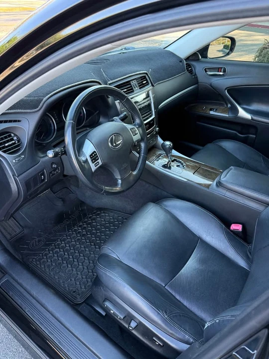 2013 Lexus IS 2nd Gen - Image 7 of 12