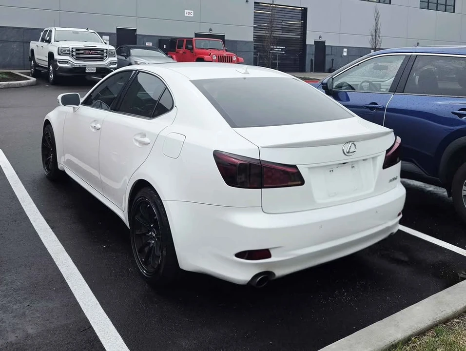 2013 Lexus IS 2nd Gen - Image 4 of 8