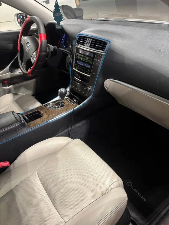 2013 Lexus IS 2nd Gen - Image 9 of 13