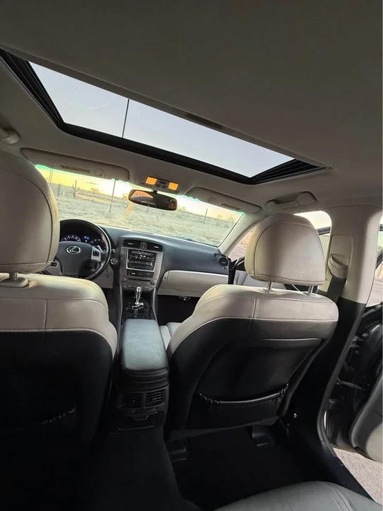 2013 Lexus IS 2nd Gen - Image 11 of 16