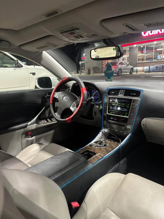 2013 Lexus IS 2nd Gen - Image 11 of 13