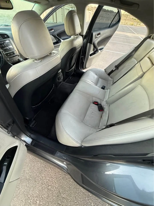 2013 Lexus IS 2nd Gen - Image 14 of 16