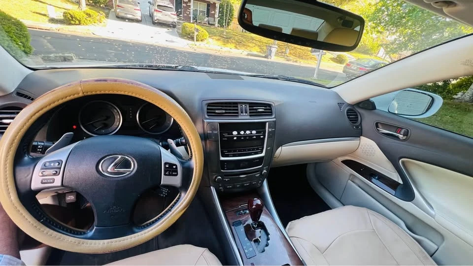 2013 Lexus IS 2nd Gen - Image 8 of 14