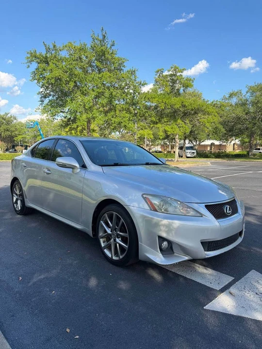 2013 Lexus IS 2nd Gen - Image 4 of 5