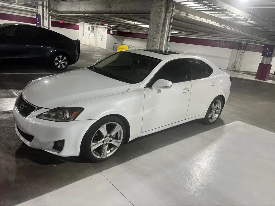 2013 Lexus IS 2nd Gen - Image 9 of 14