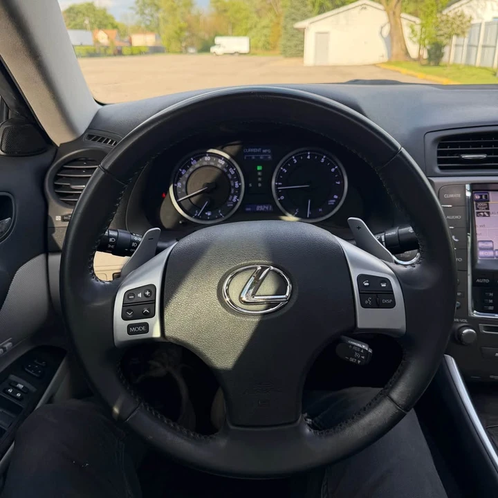 2013 Lexus IS 2nd Gen - Image 13 of 20