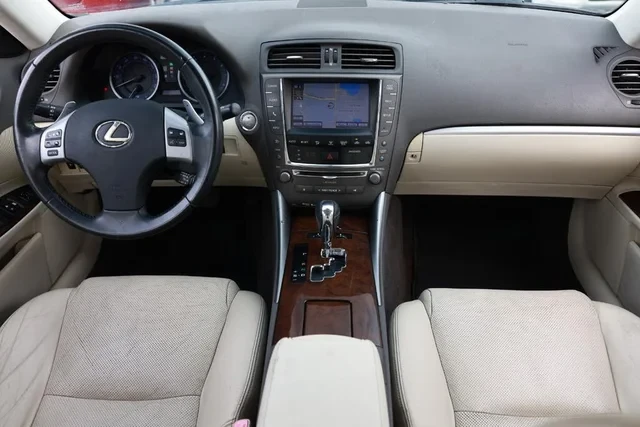 2013 Lexus IS 2nd Gen - Image 17 of 19