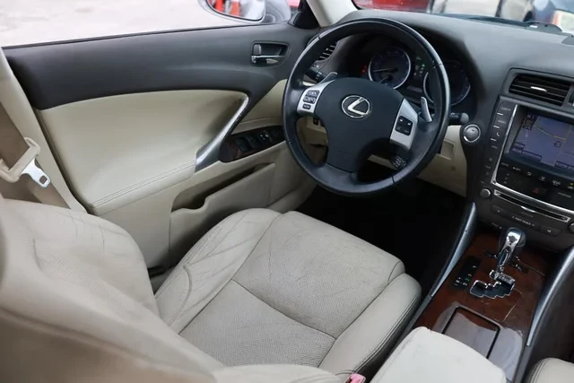 2013 Lexus IS 2nd Gen - Image 19 of 19
