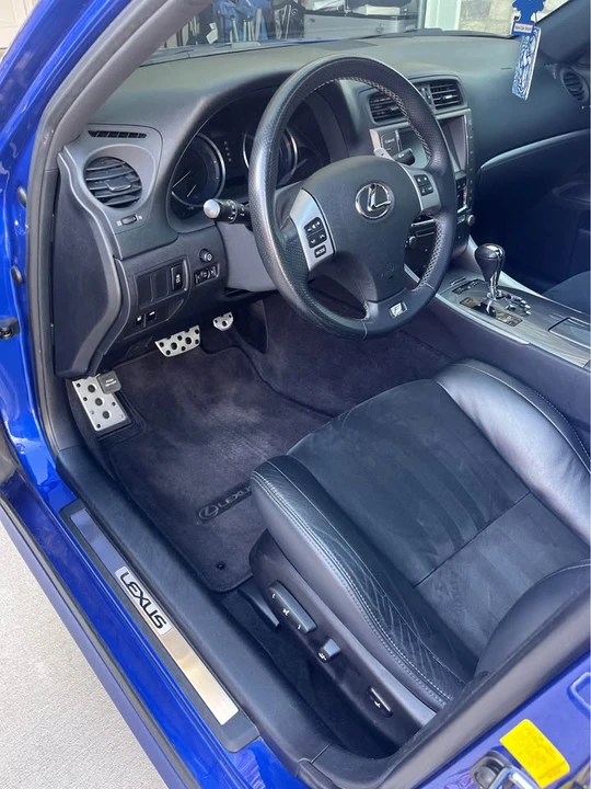 2013 Lexus IS 2nd Gen - Image 9 of 14