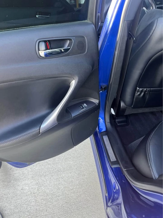 2013 Lexus IS 2nd Gen - Image 11 of 14