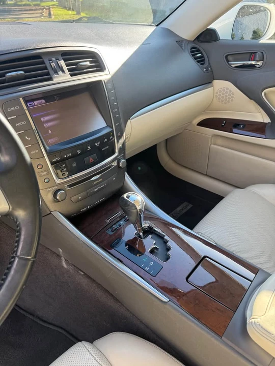 2013 Lexus IS 2nd Gen - Image 14 of 16