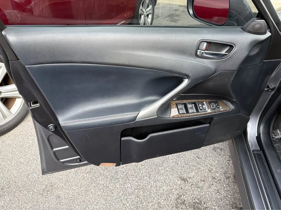 2013 Lexus IS 2nd Gen - Image 8 of 18
