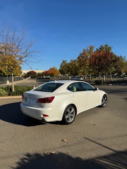 2013 Lexus IS 2nd Gen - Image 6 of 16