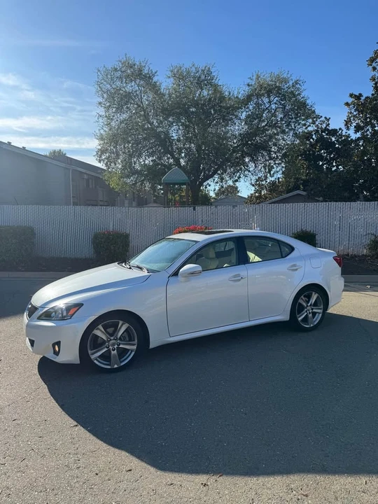 2013 Lexus IS 2nd Gen - Image 3 of 16