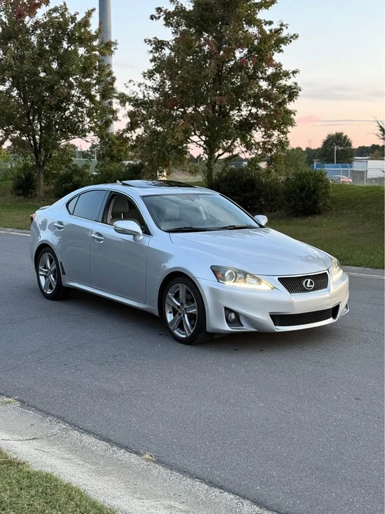 2013 Lexus IS 2nd Gen - Image 2 of 19