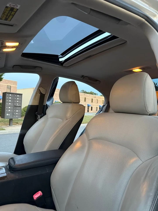 2013 Lexus IS 2nd Gen - Image 15 of 19