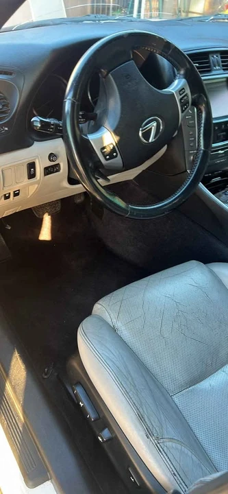 2013 Lexus IS 2nd Gen - Image 9 of 13