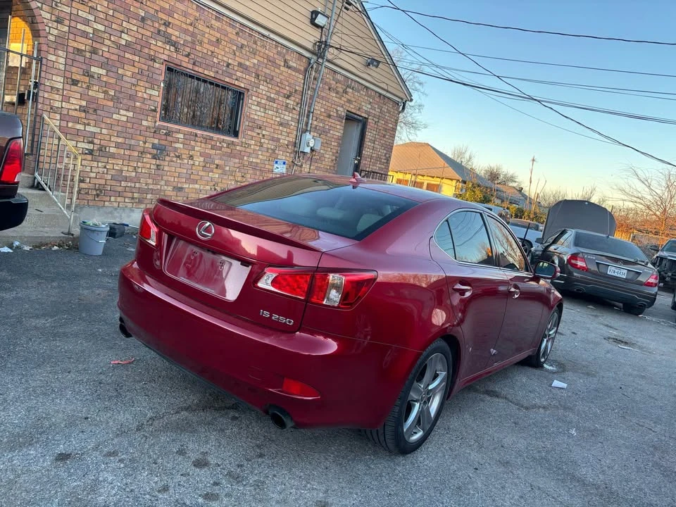 2013 Lexus IS 2nd Gen - Image 9 of 17