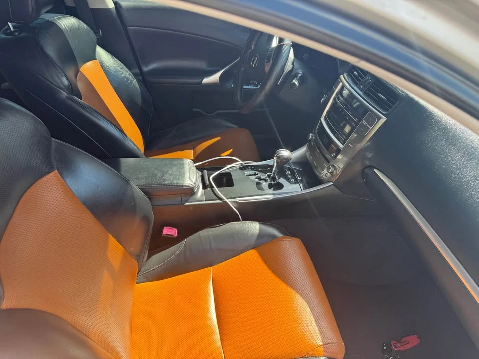 2013 Lexus IS 2nd Gen - Image 9 of 12