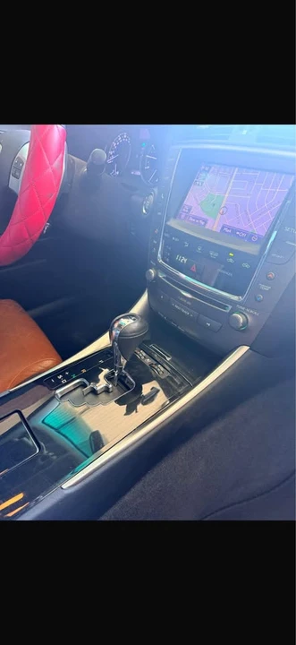 2013 Lexus IS 2nd Gen - Image 11 of 17