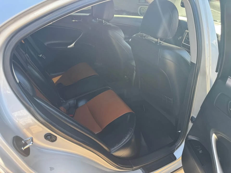 2013 Lexus IS 2nd Gen - Image 10 of 12