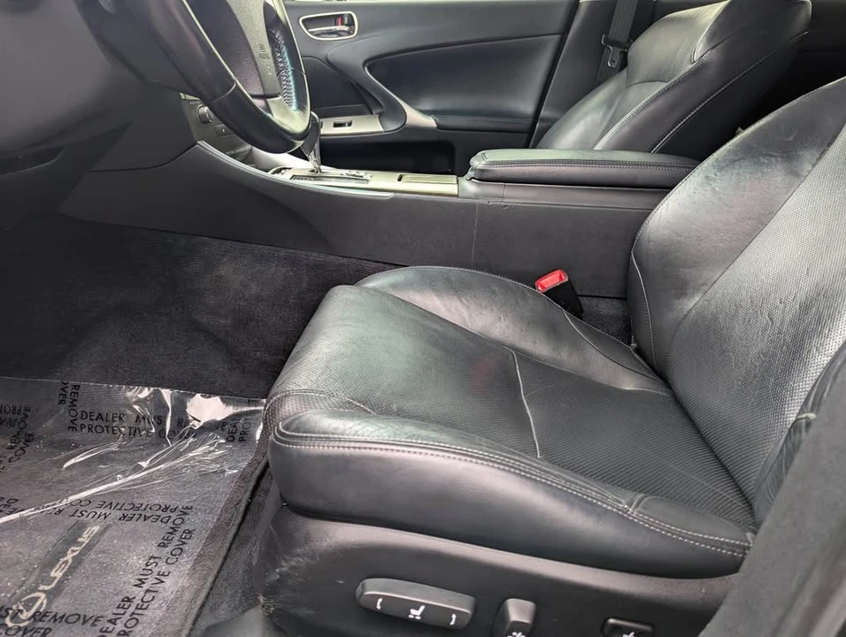 2013 Lexus IS 2nd Gen - Image 11 of 15