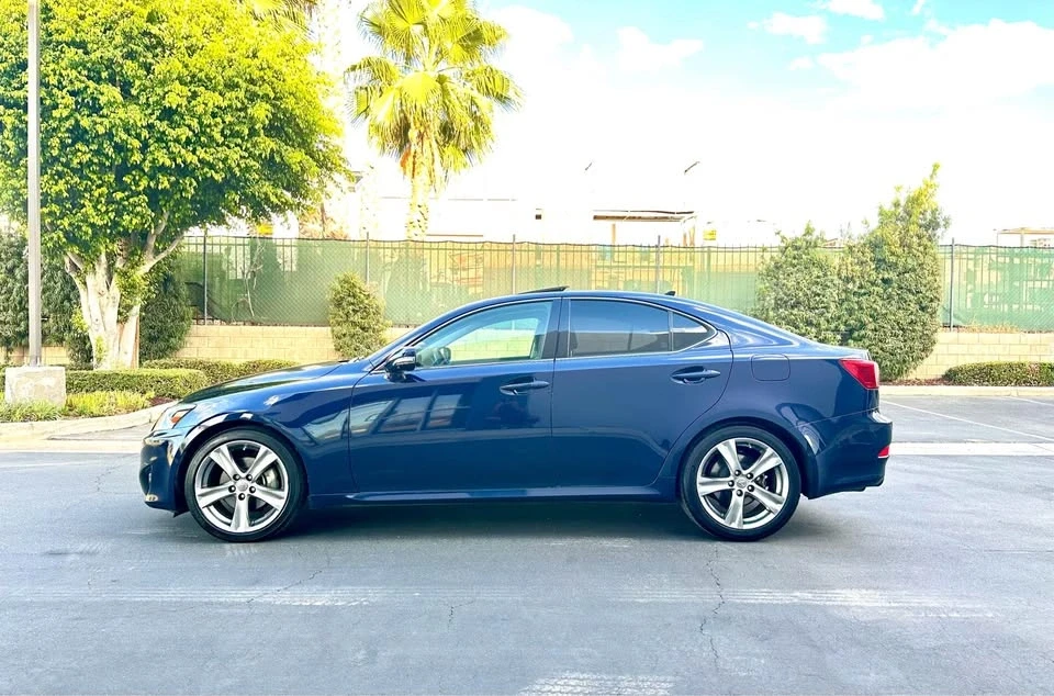 2013 Lexus IS 2nd Gen - Image 5 of 17
