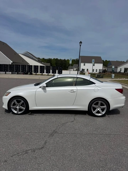 2013 Lexus IS 2nd Gen - Image 9 of 21