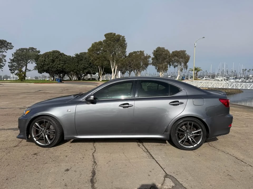 2013 Lexus IS 2nd Gen - Image 2 of 11