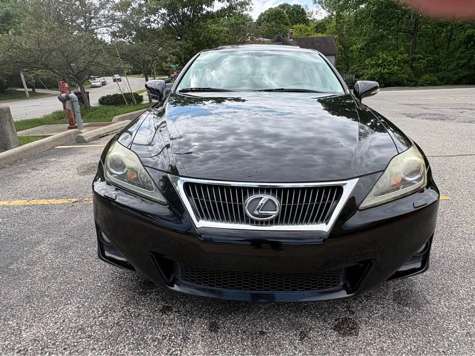 2013 Lexus IS 2nd Gen - Image 2 of 10