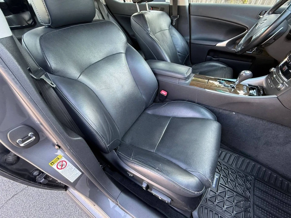 2013 Lexus IS 2nd Gen - Image 14 of 16