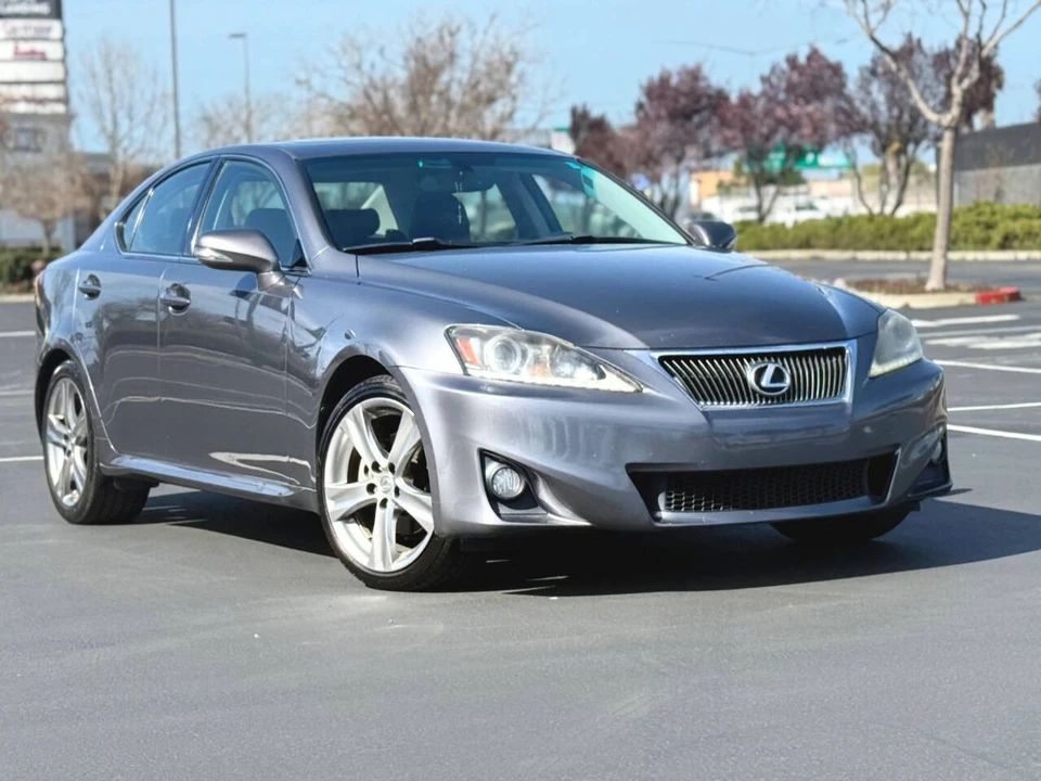 2013 Lexus IS 2nd Gen - Image 2 of 16