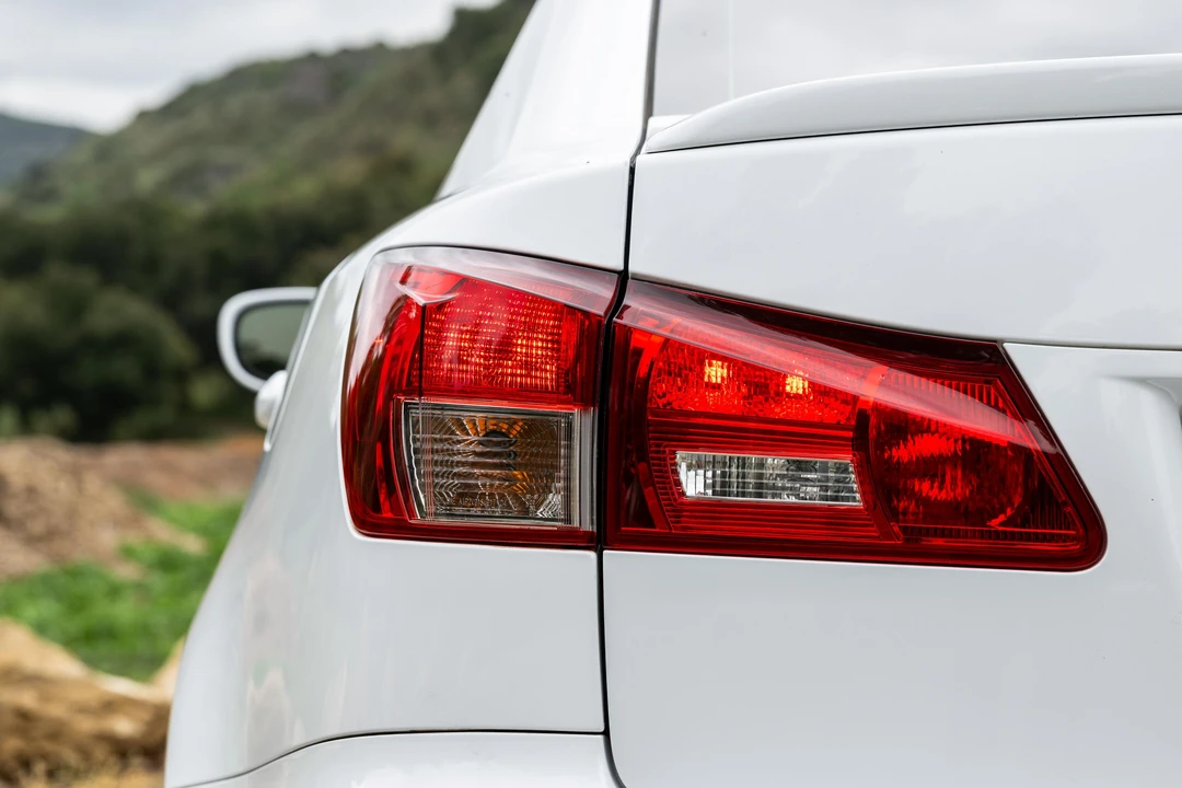 2013 Lexus IS F 2nd Gen - Image 24 of 31