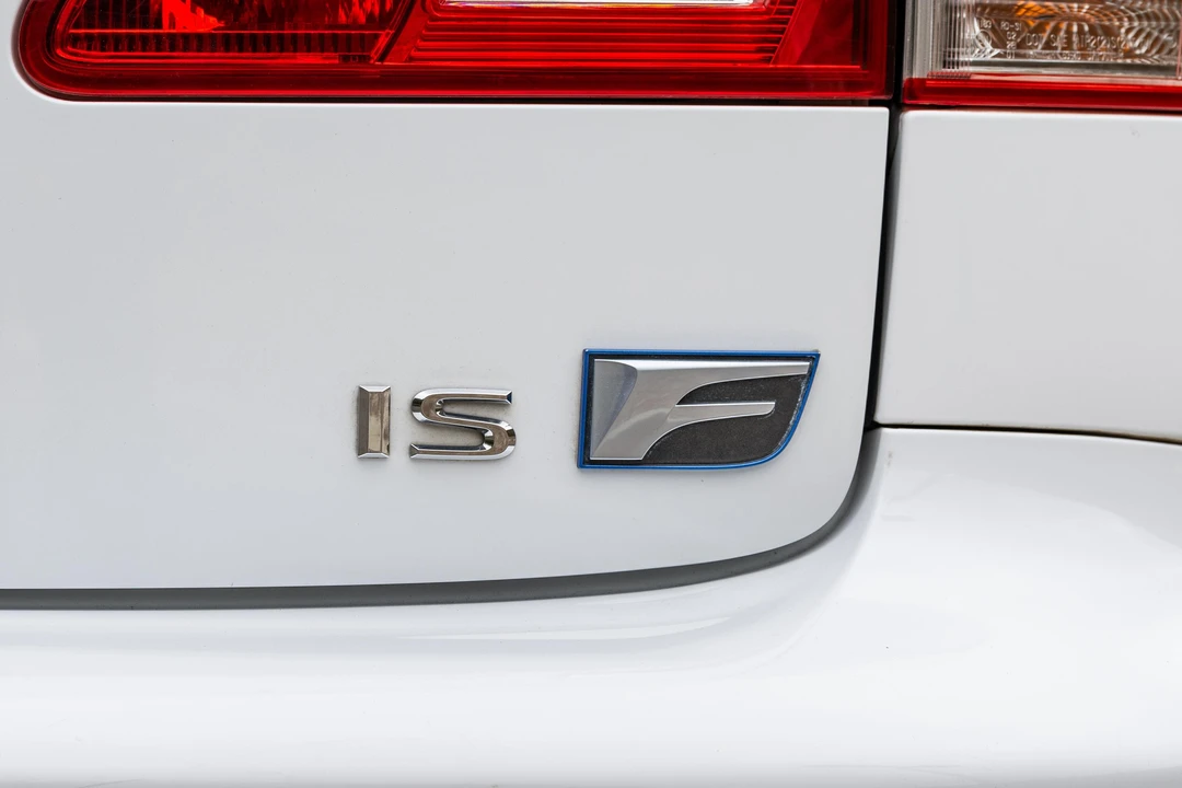 2013 Lexus IS F 2nd Gen - Image 26 of 31