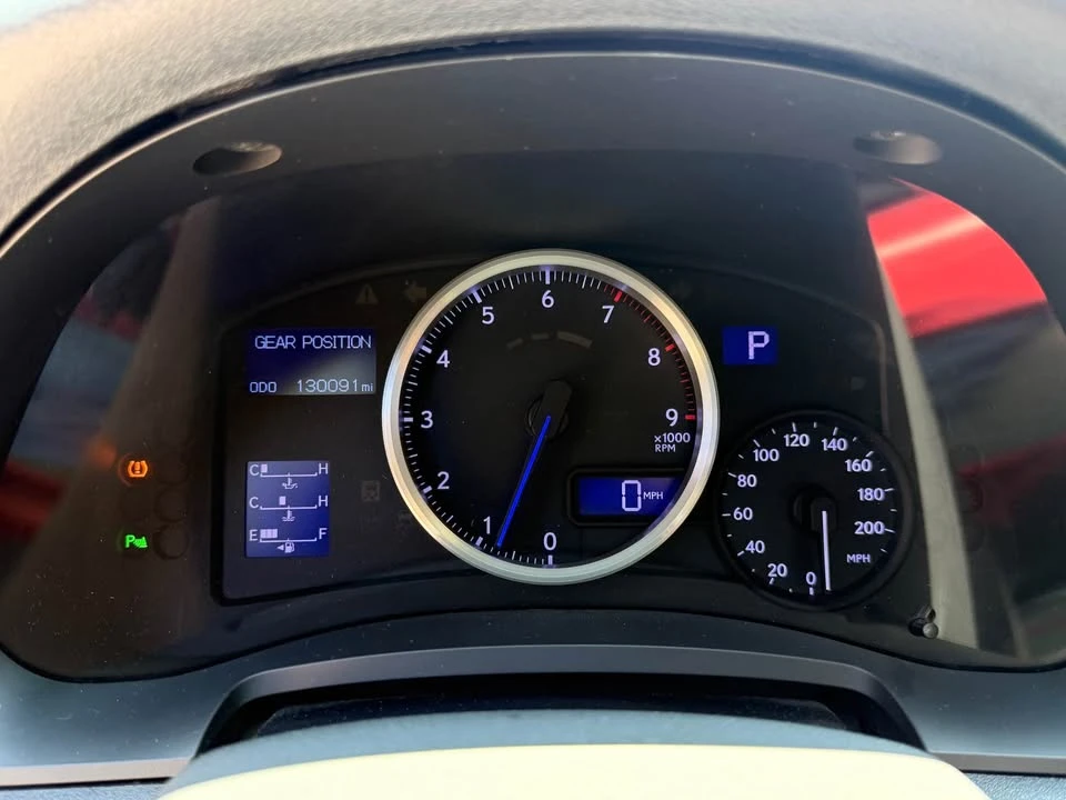 2013 Lexus IS F 2nd Gen - Image 8 of 19