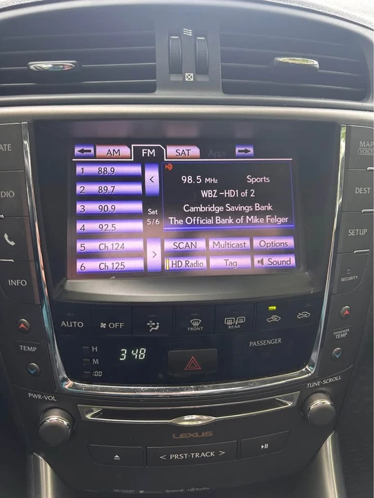 2013 Lexus IS 2nd Gen - Image 11 of 13
