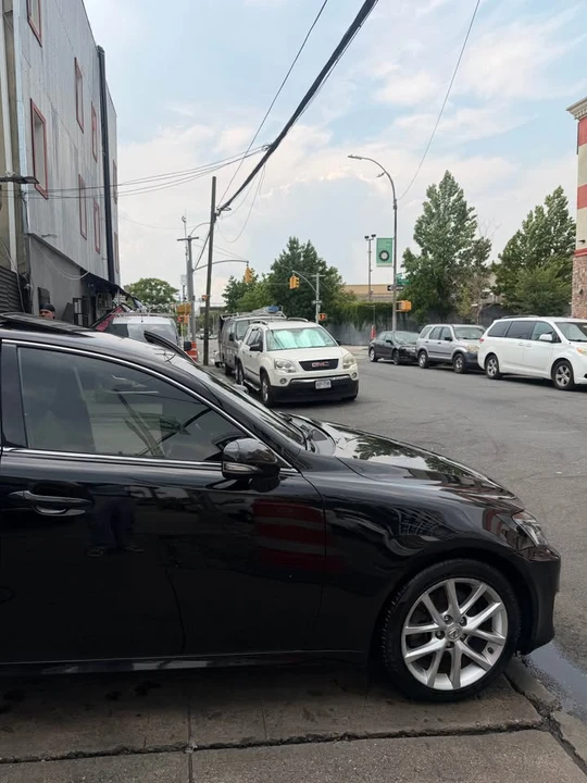 2013 Lexus IS 2nd Gen - Image 7 of 9