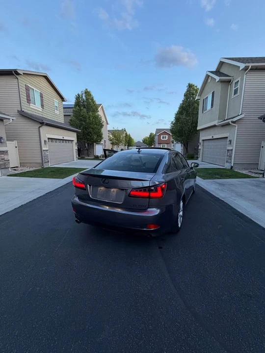2013 Lexus IS 2nd Gen - Image 9 of 12